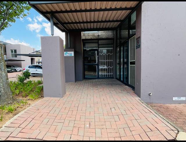 385M² OFFICE TO LET IN RANDJESPARK